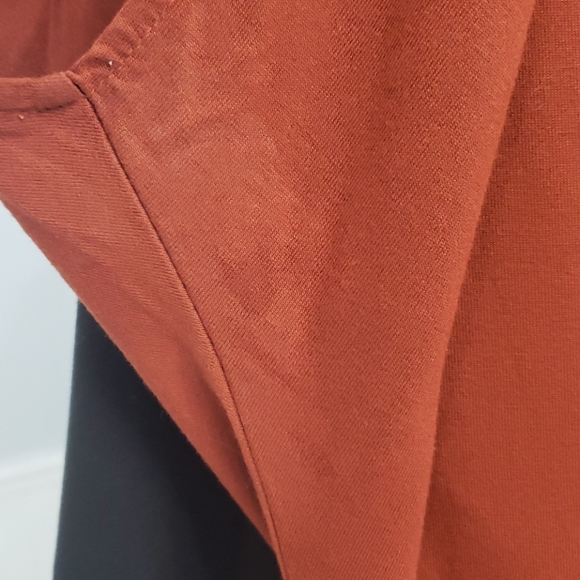 NY&Co. Burnt Orange Top - Picture 6 of 6